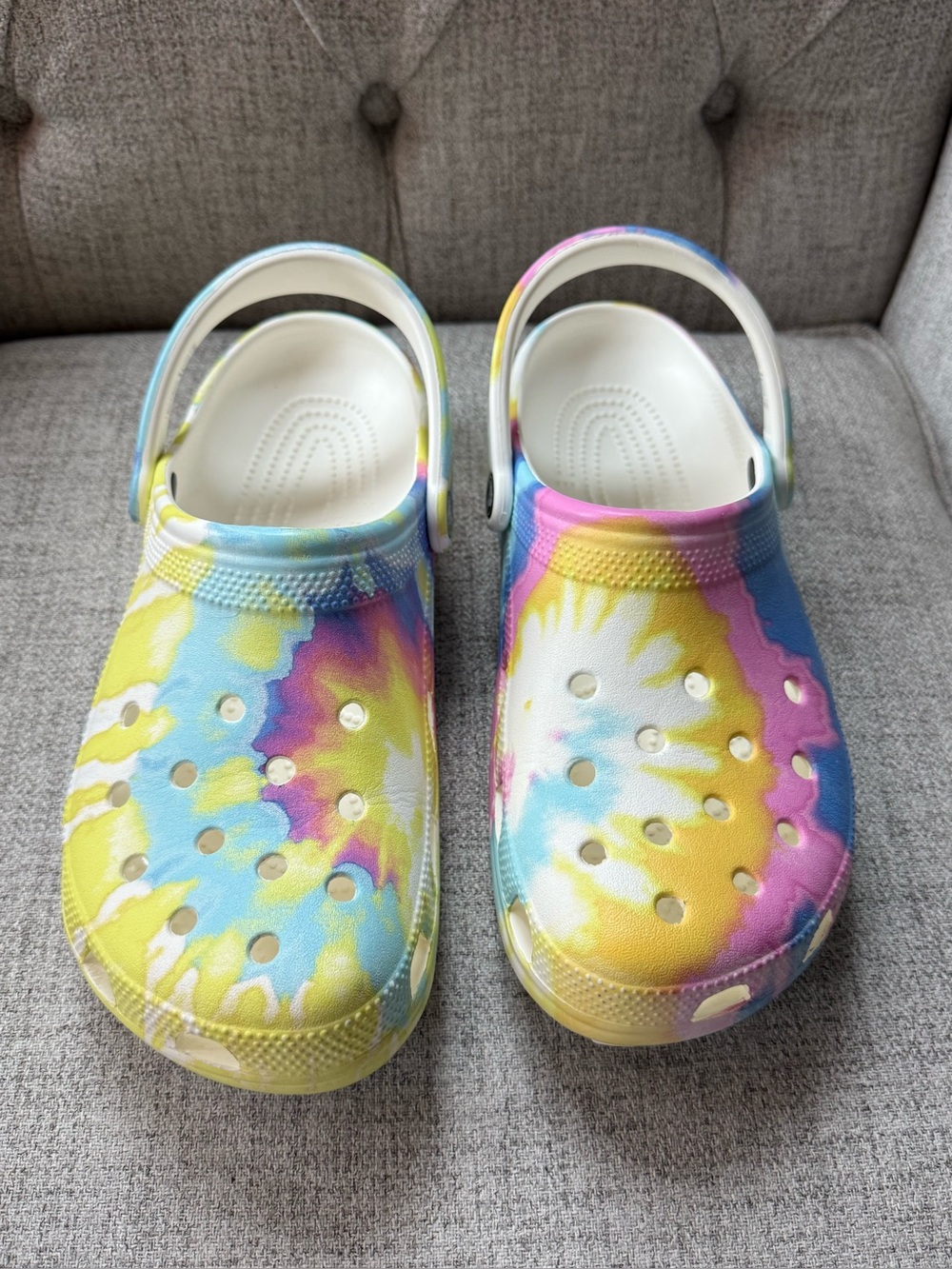 Crocs Classic Tie Dye Clogs Multicolor Unisex Women’s 11 Men’s 9